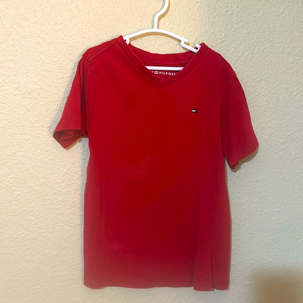 Boys size 6 Tommy Hilfiger T Shirt